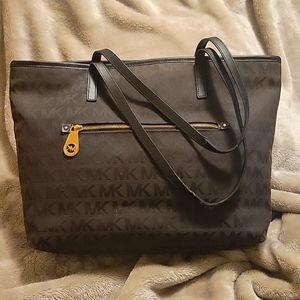 MICHAEL MICHAEL KORSHeritage Large Logo Tote BagStyle# 30T2S5HT7V Black
